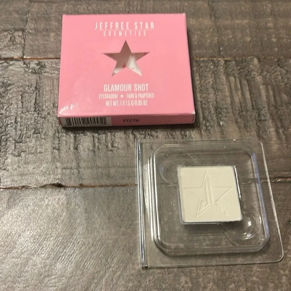 NEW in Box. Jeffree Star Glamour Shot Eyeshadow Upscale modern makeup!